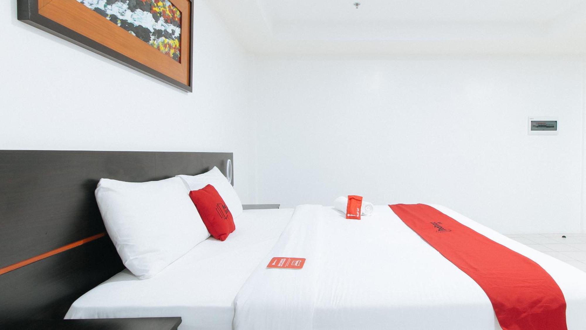 Reddoorz Plus At Evangelista Street Makati Makati City Exterior foto